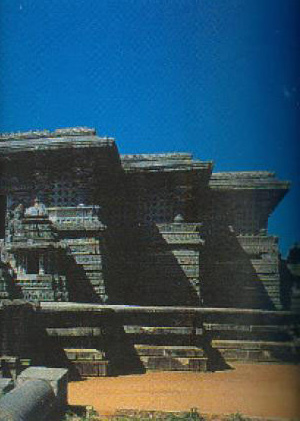 Hoysaleshwara-Temple-5